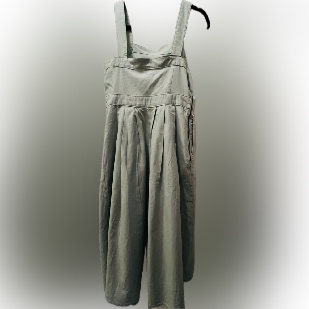 Universal Threads midi A-line tank dress. Size  8. Cotton, pleats and pockets